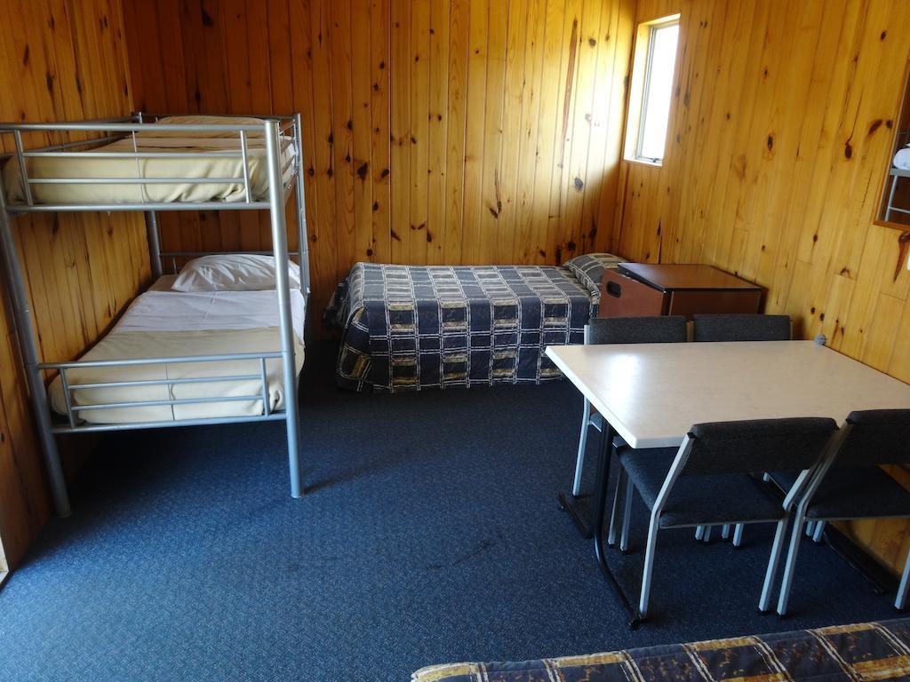 Ninety Mile Beach Holiday Park Waipapakauri Oda fotoğraf